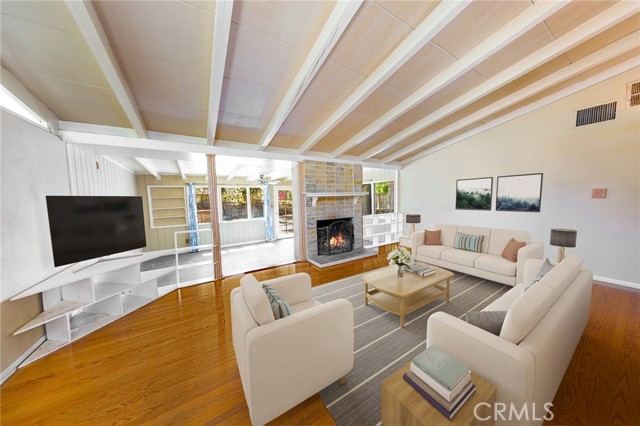 14214 Cohasset Street photo 2