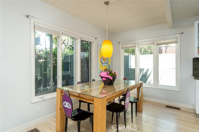 1aeea65e 34b4 4a24 81c4 D307165a8734