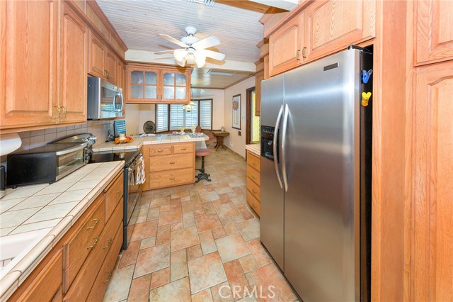 11150 Gerald Avenue photo 5