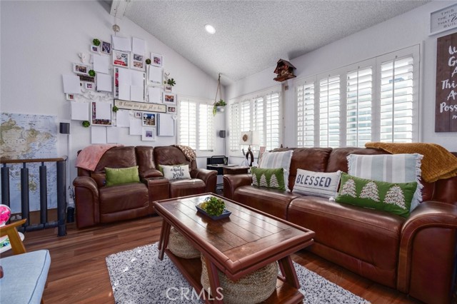 1820 Grant Avenue, Redondo Beach, California 90278, 3 Bedrooms Bedrooms, ,2 BathroomsBathrooms,Residential,Sold,Grant,SR21263835