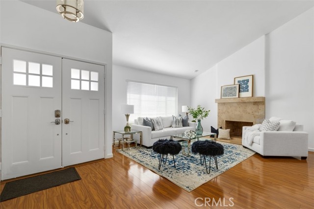 22671 Stagg Street photo 8