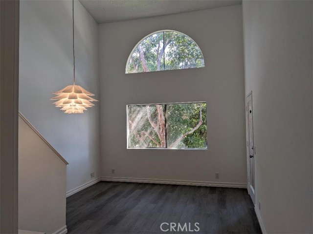12601 Van Nuys Boulevard, 252 photo 3