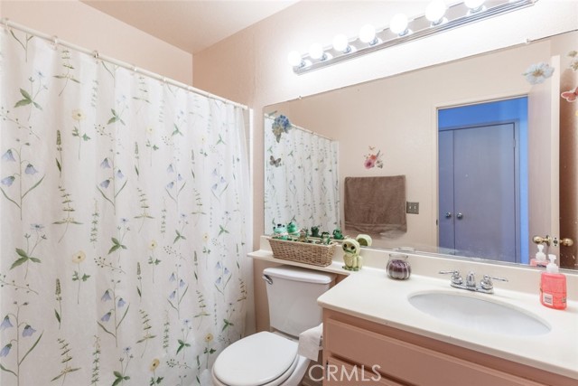 Detail Gallery Image 12 of 34 For 2135 Bend Ave, Lancaster,  CA 93535 - 4 Beds | 2 Baths
