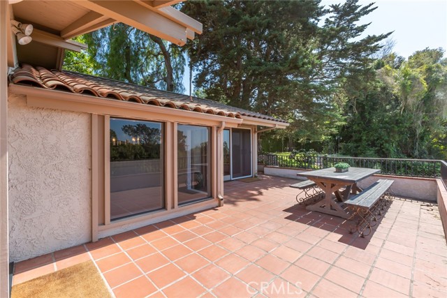 1103 Via Curva, Palos Verdes Estates, California 90274, 4 Bedrooms Bedrooms, ,5 BathroomsBathrooms,Residential,Sold,Via Curva,SR22096388