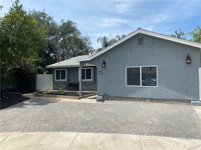 13201 De Foe Avenue photo 2