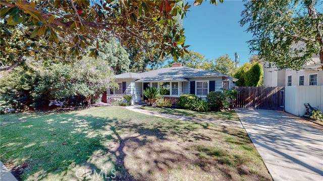 4140 Sunnyslope Avenue photo 1