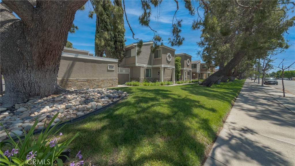 Granada Hills Homes For Sale