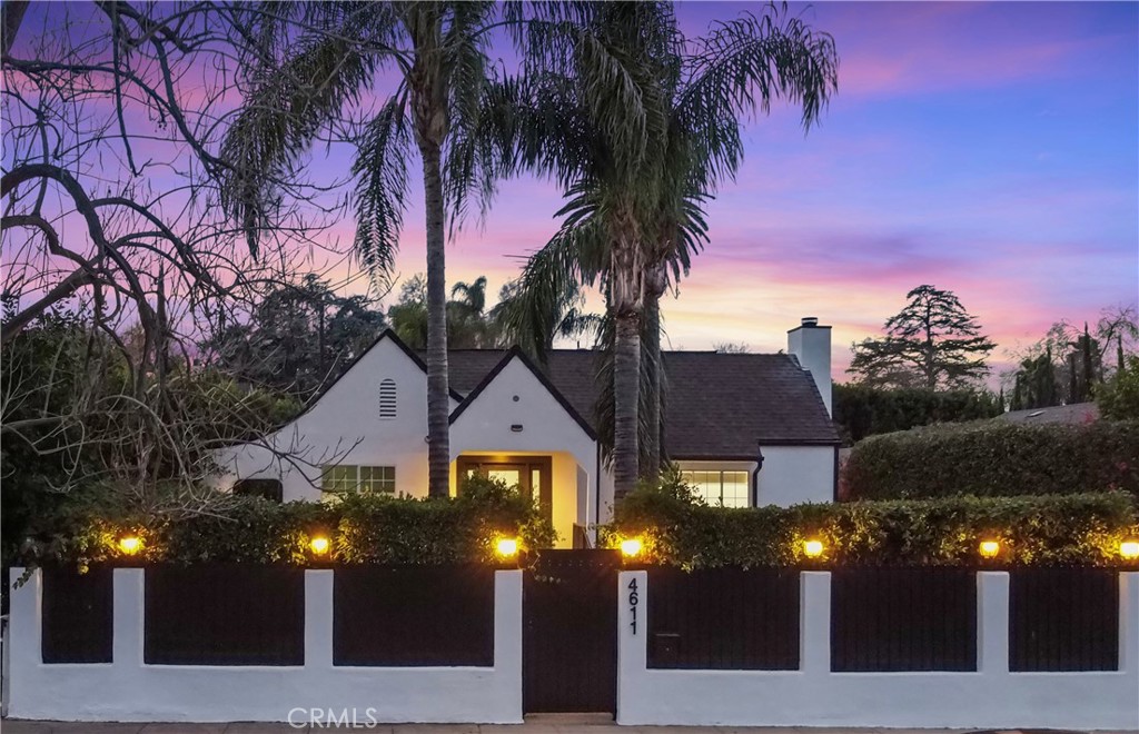 4611 Saloma Avenue, Sherman Oaks, CA 91403