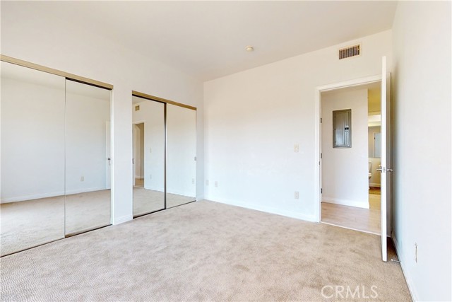 6800 Corbin Avenue, 202 photo 5