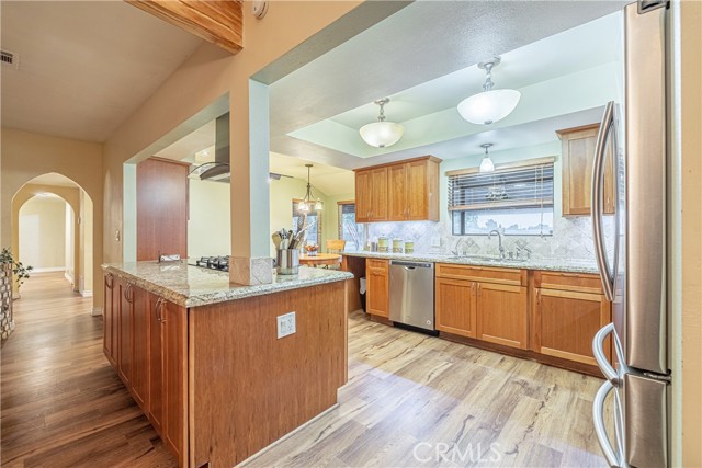 Detail Gallery Image 8 of 43 For 3242 E Avenue H4, Lancaster,  CA 93535 - 4 Beds | 2 Baths