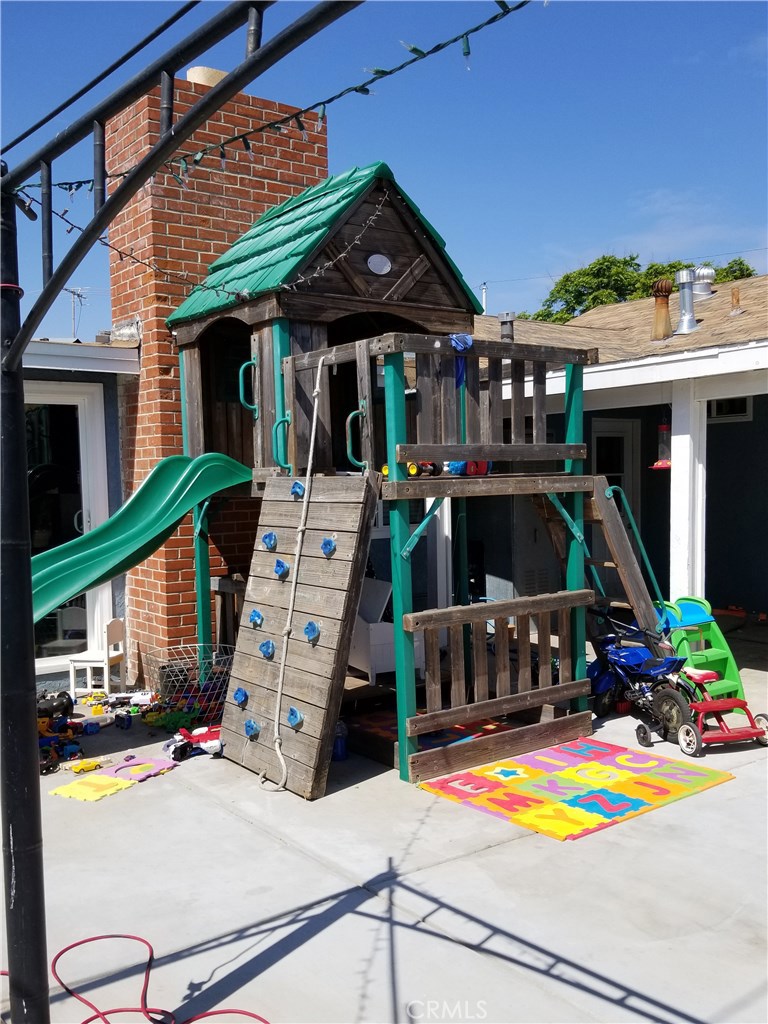 11703 Arlee Avenue Norwalk California Compass