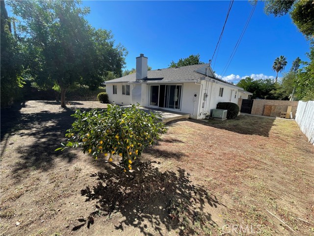 6432 Penfield Avenue photo 7