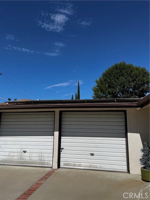 5746 Laramie Avenue photo 2