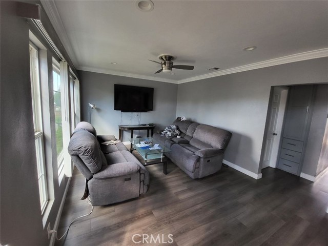 717 De Haven Street photo 5