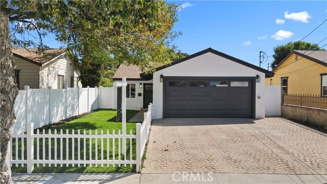 7532 Jamieson Avenue photo 2