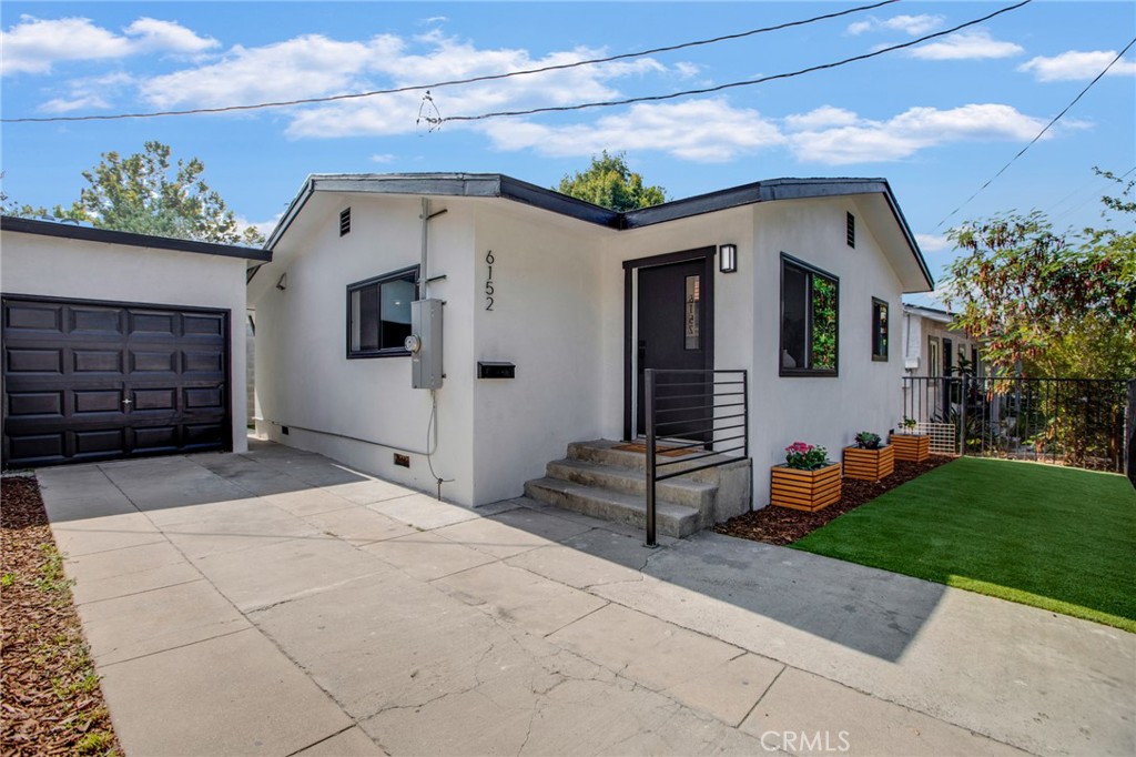 6152 Poppy Peak Drive, Eagle Rock, CA 90042