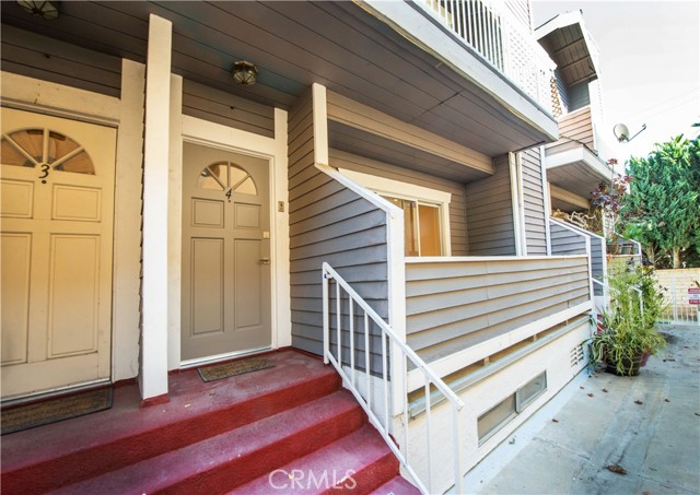 6926 Kester Avenue, 4 photo 2
