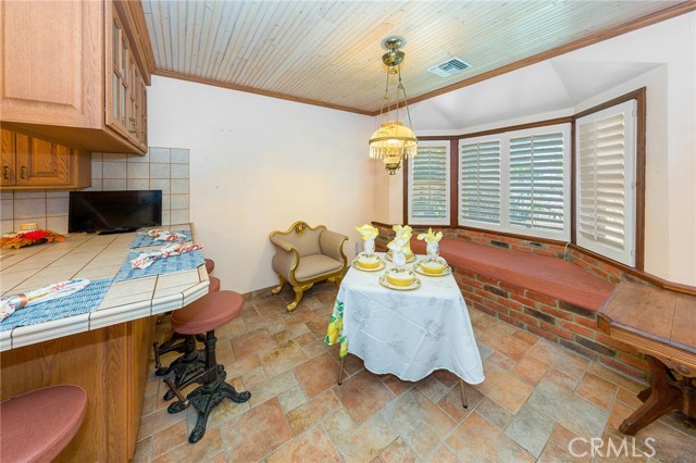11150 Gerald Avenue photo 3
