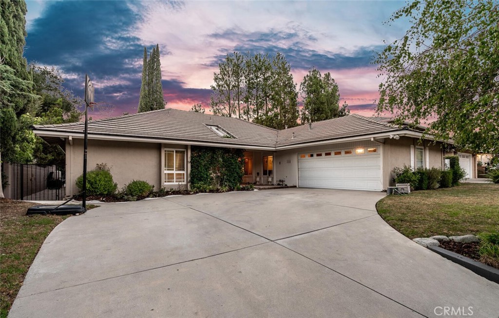 22665 Jameson Drive, Calabasas, CA 91302