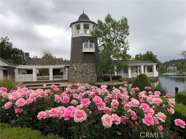 Bridgeport Clubhouse