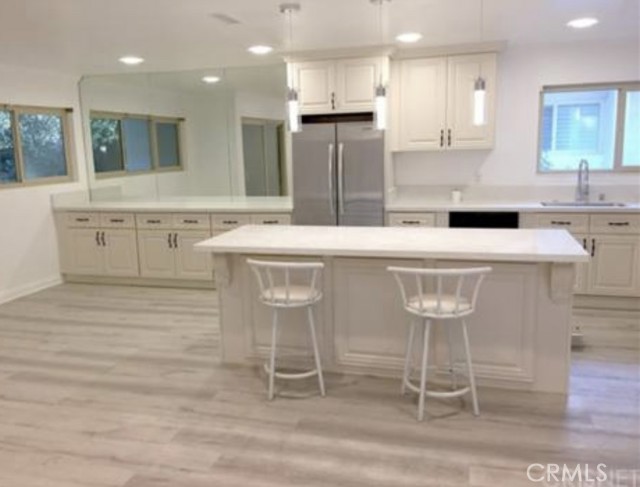 Detail Gallery Image 5 of 14 For 23647 Park Capri #88,  Calabasas,  CA 91302 - 3 Beds | 2 Baths