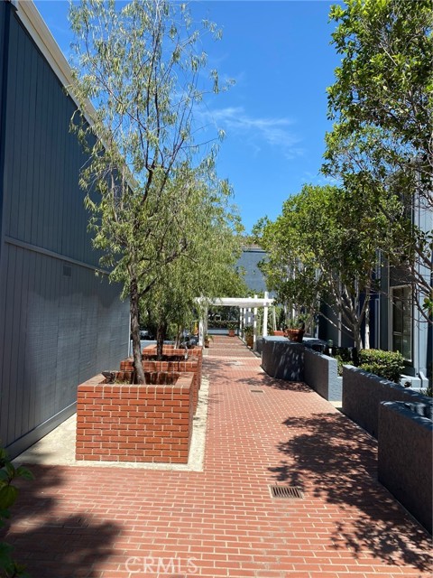 17711 Margate Street, 4 photo 2