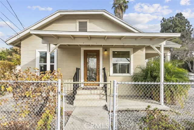 Photo of 817 E Wilson Avenue, Glendale, CA 91206