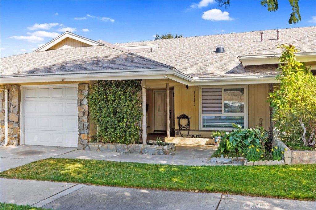 26846 Avenue Of The Oaks, Newhall, CA 91321