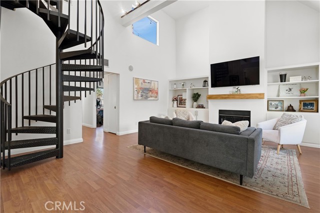 14937 Dickens Street, 206 photo 3