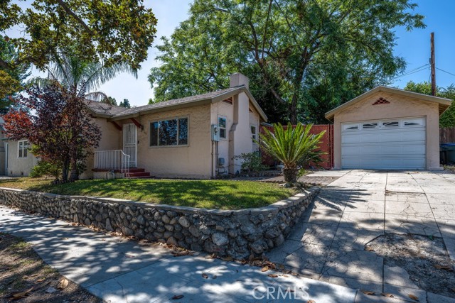 1065 N El Molino Ave, Pasadena, CA 91104