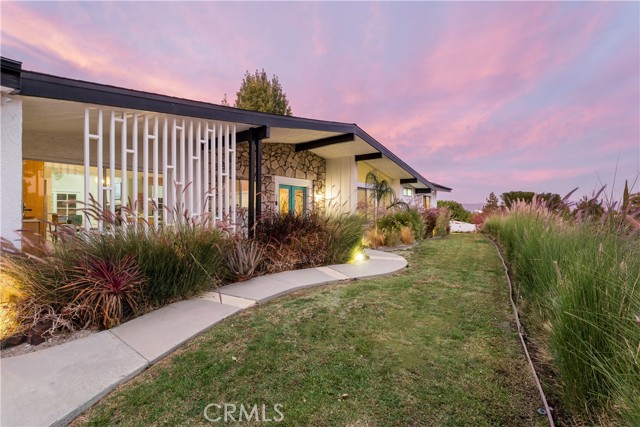 23811 Albers Street photo 2