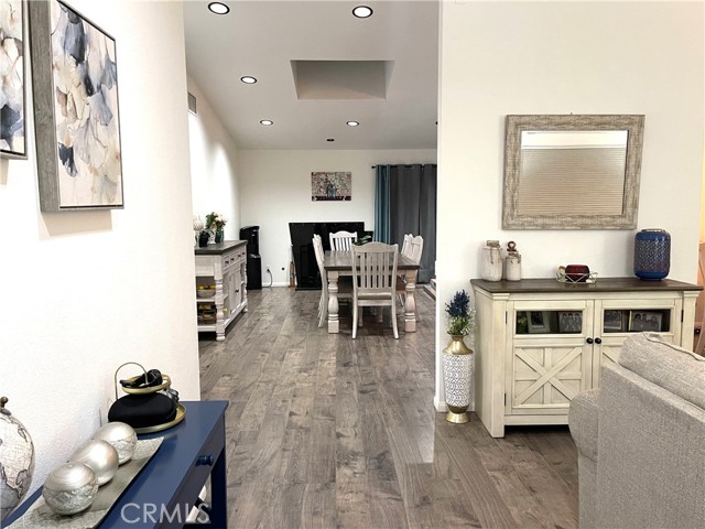 10100 Amigo Avenue photo 3