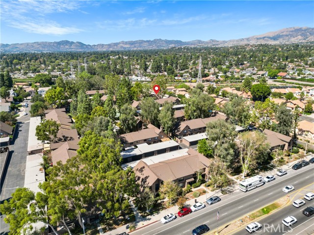 9749 Reseda Boulevard, 17 photo 2