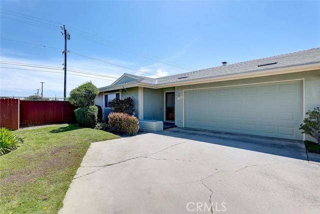 330 East Elfin photo 1