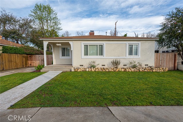 Detail Gallery Image 1 of 1 For 15507 Sylvan St, Van Nuys,  CA 91411 - 2 Beds | 2 Baths