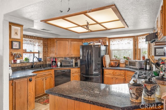 Lots of wood cabinets & Drawers