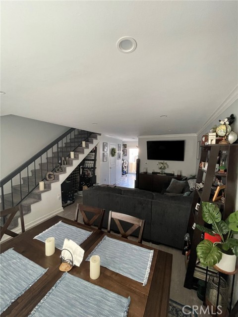 19050 Kittridge Street, 5 photo 3