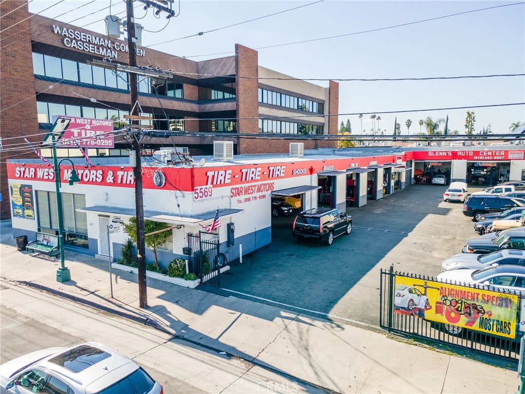 5569 Reseda Boulevard, Tarzana, CA 91356