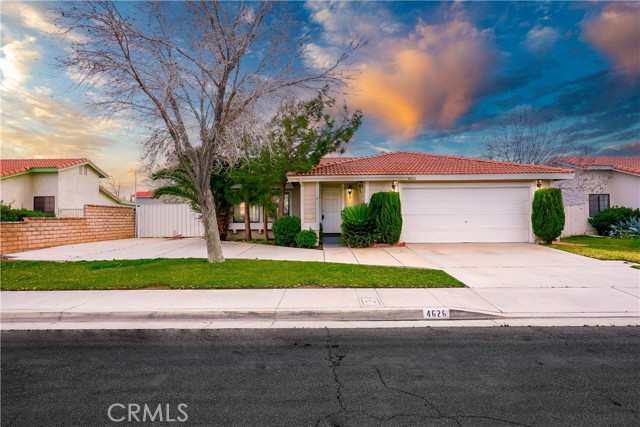Detail Gallery Image 1 of 1 For 4626 Elwood Ave, Palmdale,  CA 93552 - 3 Beds | 2 Baths