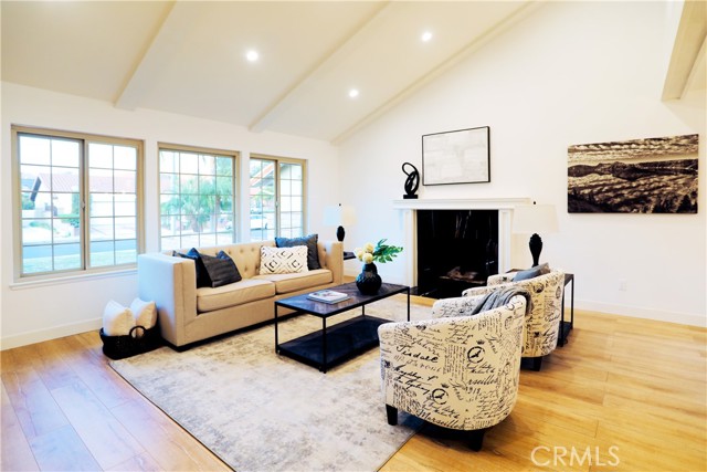 28910 Marlies Street photo 7