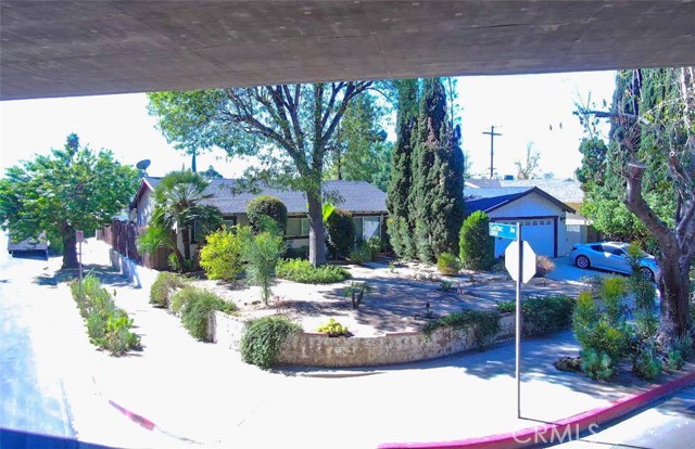 16400 Ludlow Street photo 2
