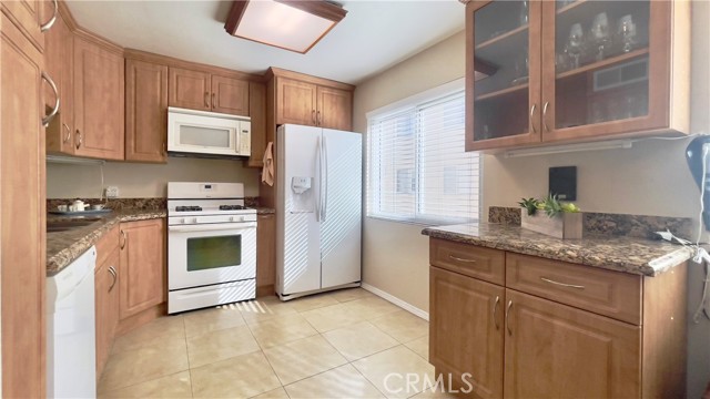 9950 Topanga Canyon Boulevard, 14 photo 7