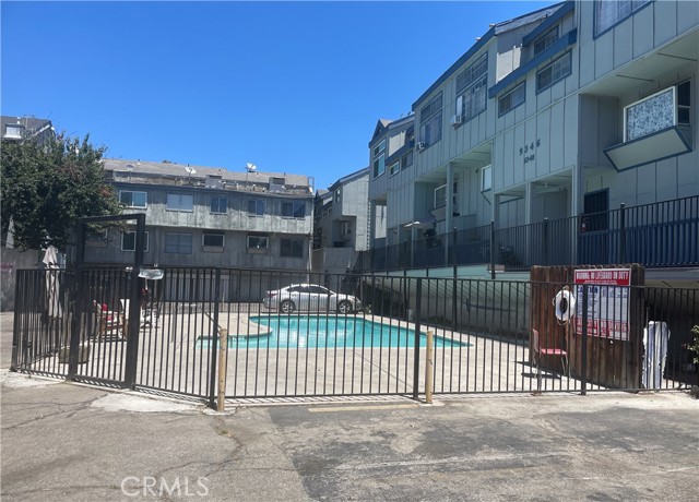 9332 Van Nuys Boulevard, 70 photo 3