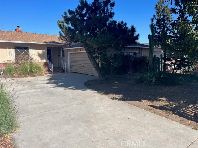 18015 Welby Way photo 2