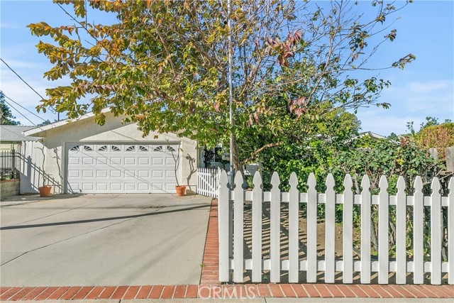 10733 Mather Avenue photo 4