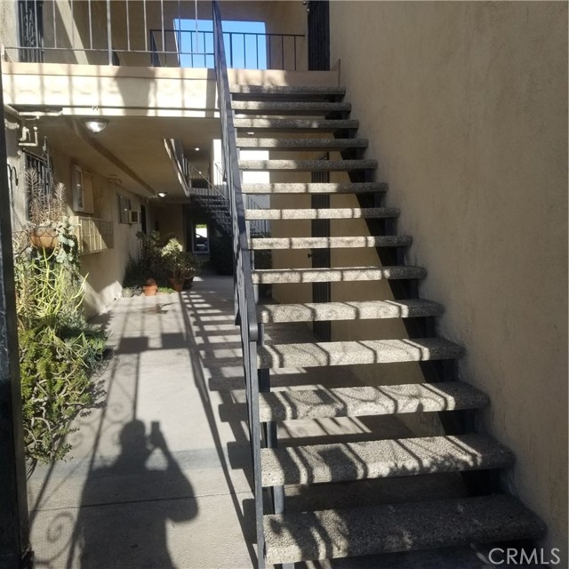 Image 2 for 7826 Laurel Canyon Blvd #11, North Hollywood, CA 91605