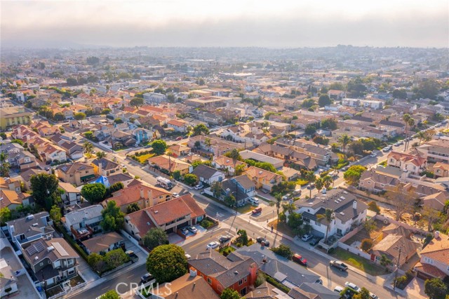 2302 Voorhees Avenue, Redondo Beach, California 90278, 3 Bedrooms Bedrooms, ,3 BathroomsBathrooms,Residential,Sold,Voorhees,SR22226468