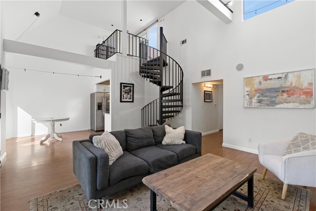 14937 Dickens Street, 206 photo 5