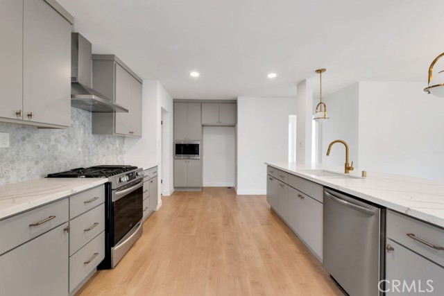 17201 Willard Street photo 5