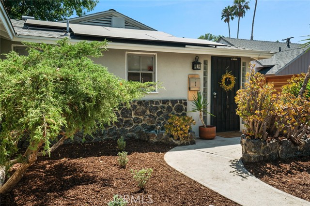 6952 Colbath Avenue photo 6